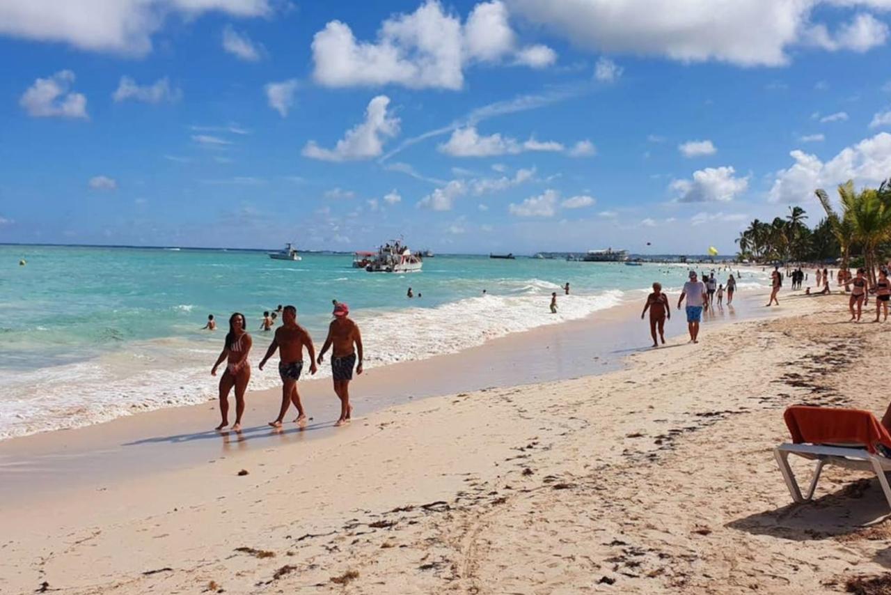 Apartahotel Deluxe Suites Chateau Del Mar - Swimming Pool And Jacuzzi - Bavaro Beach 4*