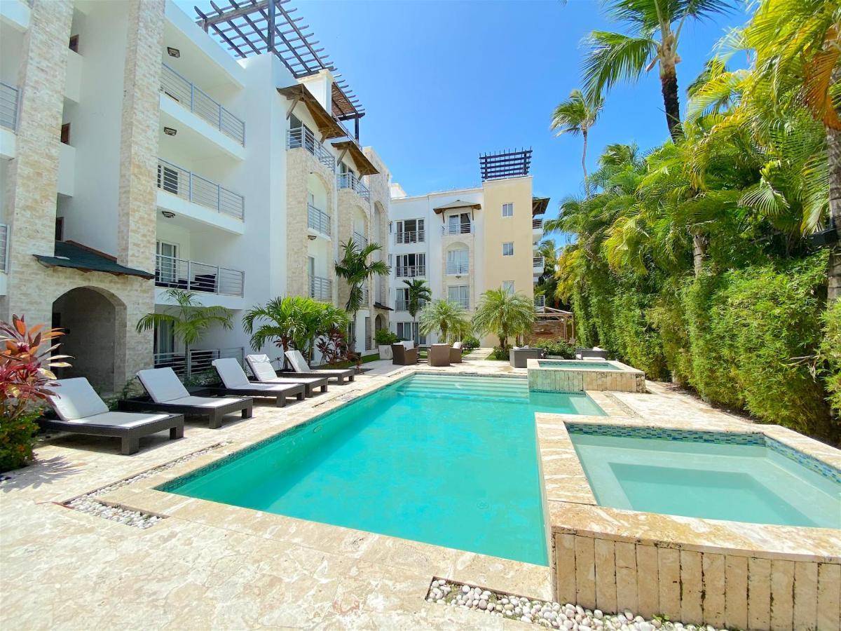 Apartahotel Deluxe Suites Chateau Del Mar - Swimming Pool And Jacuzzi - Bavaro Beach 4*