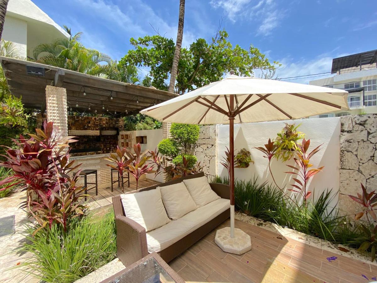 Apartahotel Deluxe Suites Chateau Del Mar - Swimming Pool And Jacuzzi - Bavaro Beach Punta Cana