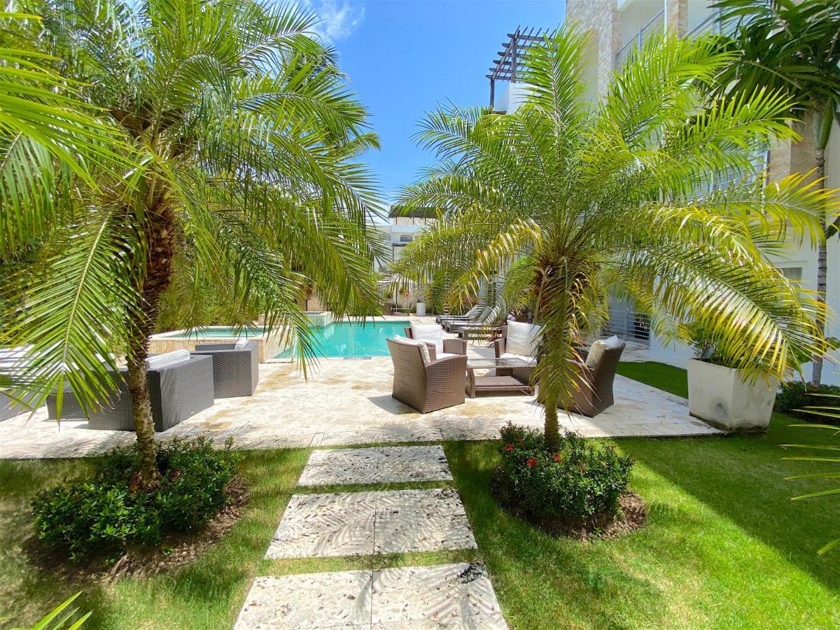 Apartahotel Deluxe Suites Chateau Del Mar - Swimming Pool And Jacuzzi - Bavaro Beach